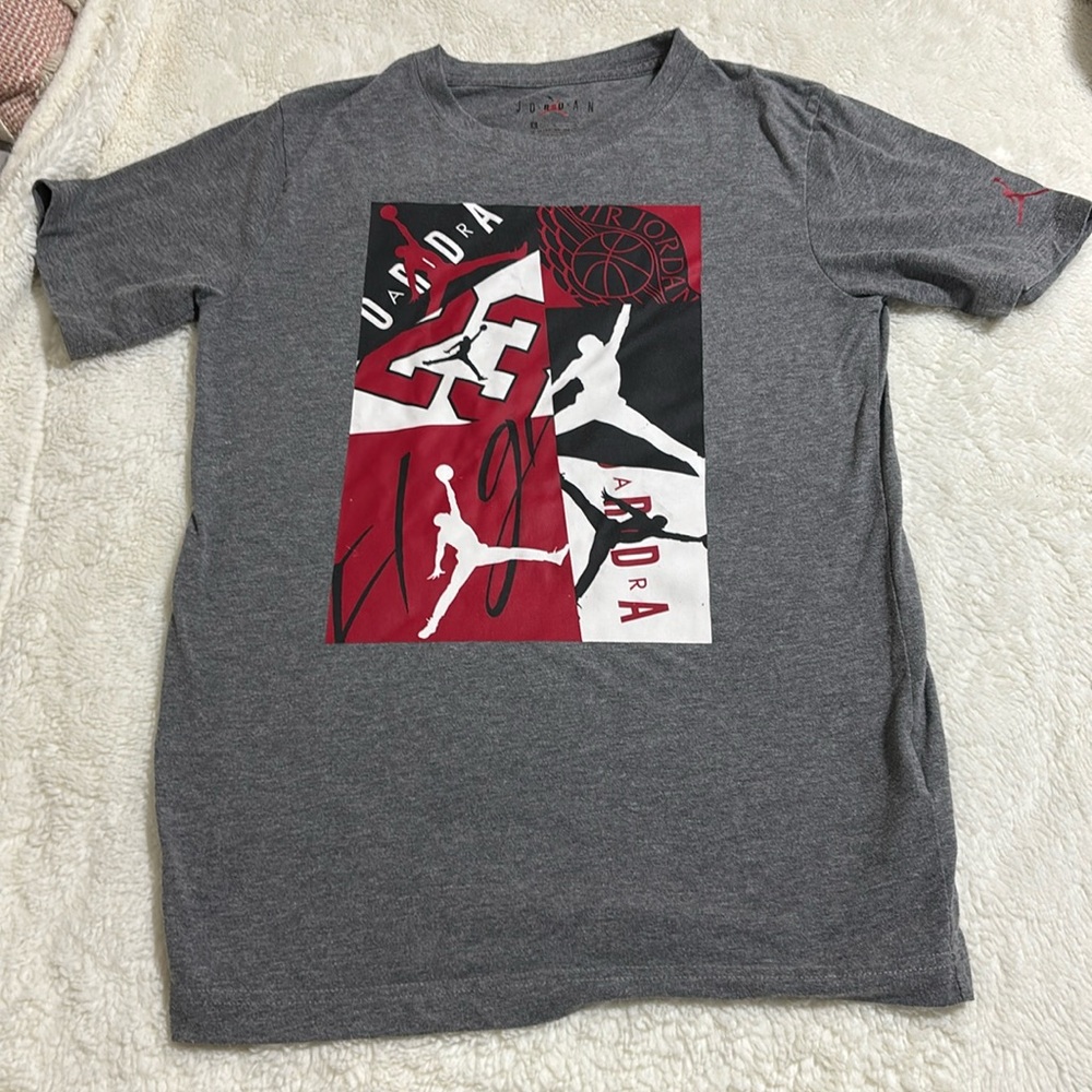 Boys Nike Jordan t shirt